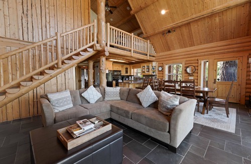 Boulder Bay Cabin | Lakeview Lodge - Across the street from the lake, Log Cabin, Arcade Game ,Lake Views