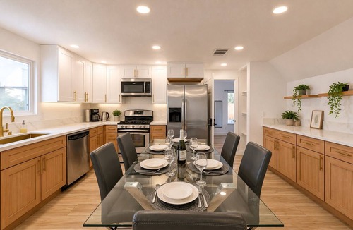 Las Vegas House | Lamore Privet Boutique with 8 independent bedroom Hotel Style All for your group