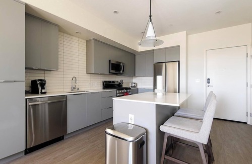 Rhodes Ranch Apartment | Landing | Amazing 2BD, Clubhouse, Courtyard