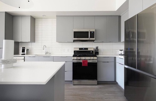 Rhodes Ranch Apartment | Landing | Amazing 2BD, Clubhouse, Courtyard