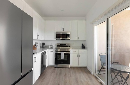 Las Vegas Apartment | Landing | Beautiful 1BD, Clubhouse, Gym