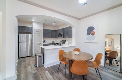 Corryville Apartment | Landing | Beautiful 2BD, Gym, Clubhouse
