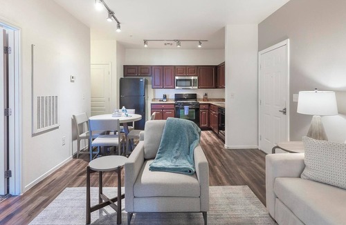 Sunrise Manor Apartment | Landing | Chic 1BD, Gym