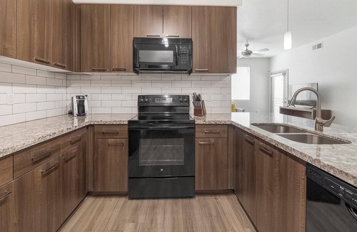 Arrowhead Ranch Apartment | Landing | Chic 1BD, Gym