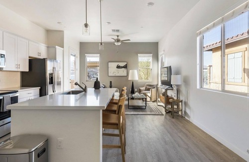 Oro Valley Apartment | Landing | Modern 1BD, Pool
