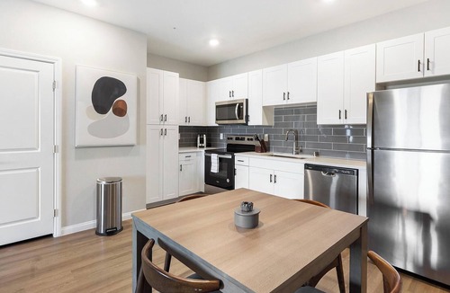 Townsite Apartment | Landing | Spectacular 2BD, Rooftop Lounge, Pool