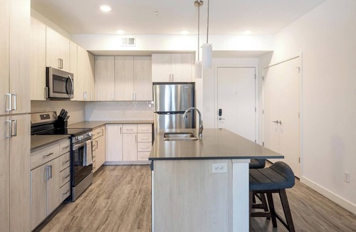 East Mesa Apartment | Landing | Spectacular 2BD, Gym, Clubhouse