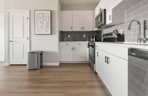 Townsite Apartment | Landing | Stylish 2BD, Pool, Rooftop Lounge