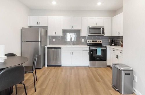 Townsite Apartment | Landing | Stylish 2BD, Pool, Rooftop Lounge
