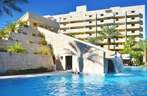 Enterprise Villa | Las Vegas | Couples Vegas Retreat | Pool + Hot Tub