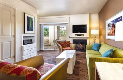 Enterprise Resort | Las Vegas | Group Vegas Getaway | Pool + Hot Tub | 2BR