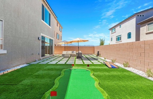 Enterprise House | Las Vegas Luxe Retreat, Game Loft, Putting Green, Sleeps 12