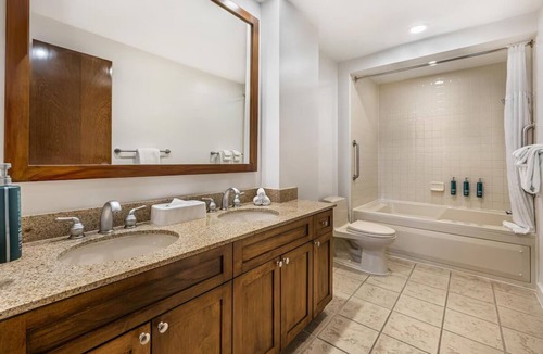 Enterprise Hotel | Las Vegas Retreat with Free Parking and Onsite Pool Near Airport | 2 Units