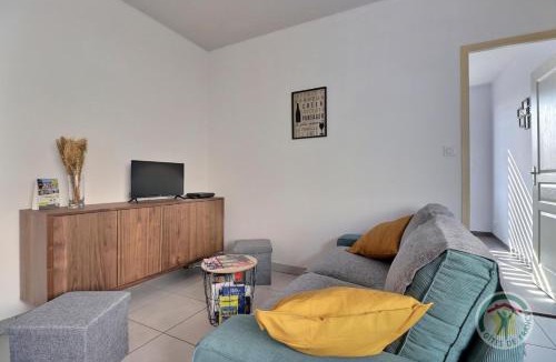 Liffre House | Les etangs