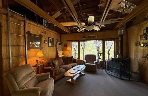 Big Creek House | Little Cabin In The Woods in Camp Sierra & Big Creek