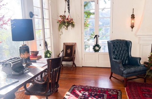 Hollywood Villa | Love Actually inspired Holiday Villa - from Rose & Mortar of "Capturing Home"