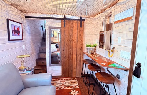 Moab South Valley House | Lovely 2-bedroom tiny home on wheels with AC in Moab