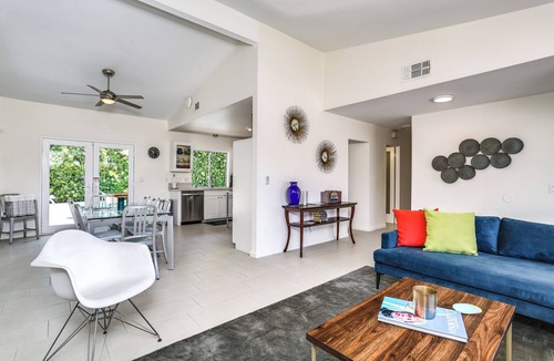 Palm Springs House | Luring Palms Oasis - A Ryson Property