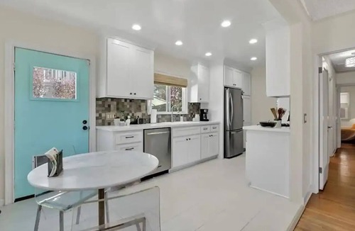 Eastside House | Lush Hot Tub Hacienda I 2BR Coastal Retreat I Golf