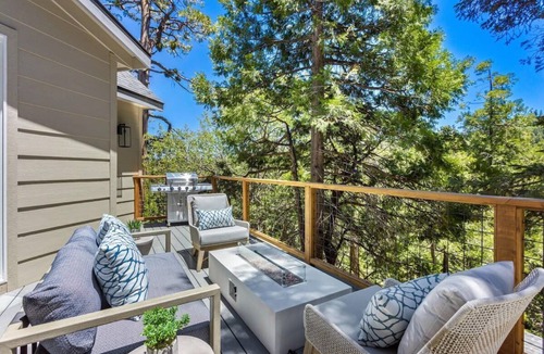 Lake Arrowhead House | Lux Home 2 Huge Decks, AC, EV Chgr, Lake Rights