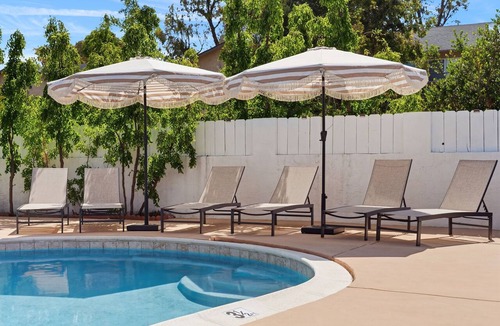 City Heights House | LUX Home San Diego Oasis Pool, Jacuzzi, Firepit, Game Room, & Outdoor Living