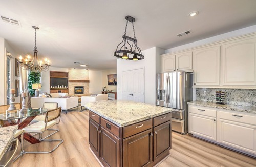 Green Valley House | Lux Pool Villa in Green Valley Ranch with Jacuzzi