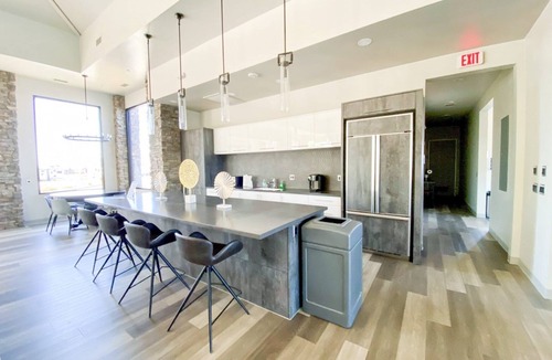 Camp Verde Hotel | Luxe Canyon-View Retreat w/Balcony & BBQ Near Montezuma Castle