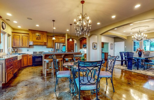 Ukiah House | Luxe Custom Home with Ukiah Valley Views, Massage Chair & Infrared Sauna