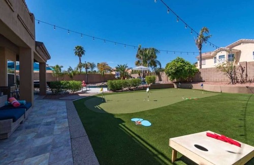 Arabian Crest House | Luxurious All In 1+HtdPool+HotTub+ArcadeGames+More