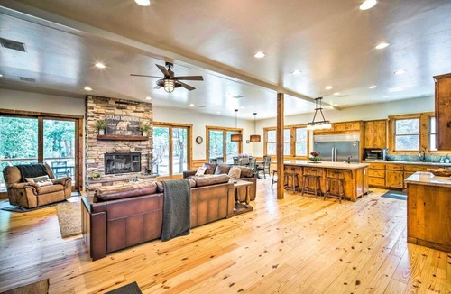 Moonridge Cabin | Luxurious & Spacious < 3 miles to Ski Resort