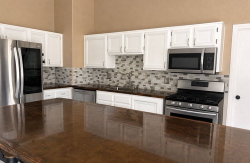 McCullough Hills House | Luxury 3 bedroom home over looking the Las Vegas Valley