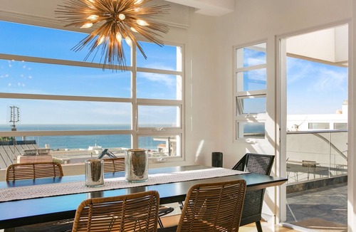 The Strand House | Luxury 3BR Home - Incredible Location & Stunning Views - 1 Block from Beach