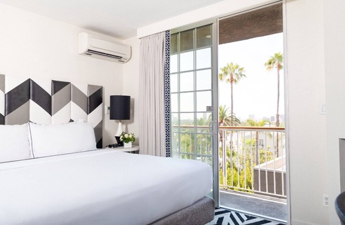Norma Triangle Hotel | Luxury All-Suite Retreat in the Heart of West Hollywood l 3 Units