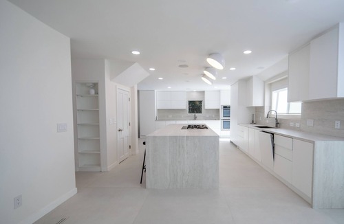 Beverlywood Villa | Luxury Beverly Hills Villa Heated Pool, Sauna, ADU Guesthouse Private Retreat