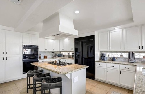 Green Valley House | Luxury GOLF Front Amazing View 5/3 POOL SPA Pets OK 10 mn Strip