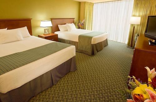 Laughlin Hotel | Luxury Guest Room 2 Queens | 2 units |Aquarius Casino Resort | Onsite Parking