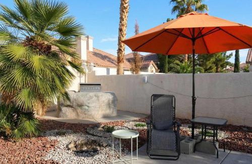 Desert Shores House | Luxury Las Vegas Retreat in 5BR House with Pool