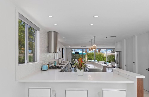 Magnesia Falls Cove House | Luxury Mid Century Modern in the Heart of the Desert is waiting for you!