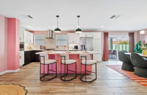 New Papago Parkway House | Luxury Scottsdale Retreat - Glam Suite + Pickleball + Pool + Speakeasy