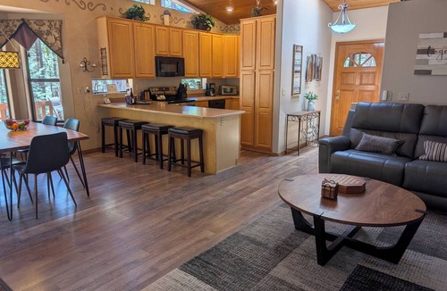 Parks Cabin | Luxury Secluded 4BR Cabin in Pines on 3 acres - Flagstaff/Grand Canyon