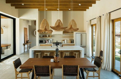 Joshua Tree Villa | Luxury Villa - Pool, Spa, Rooftop Deck and Views