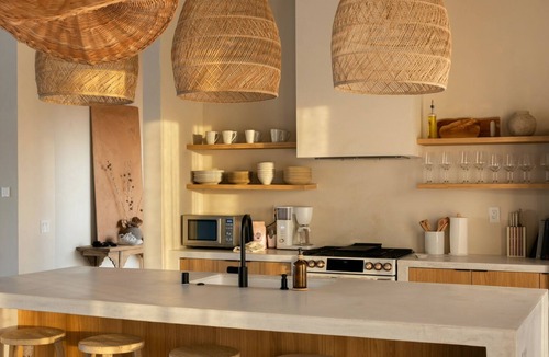 Joshua Tree Villa | Luxury Villa - Pool, Spa, Rooftop Deck and Views