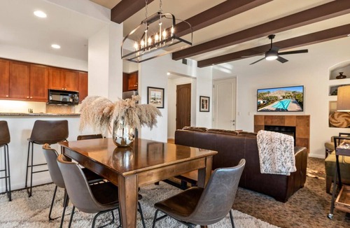 La Quinta Apartment | LV203 Downstairs Villa by Main Pools