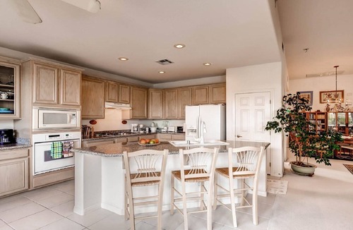 Centennial Hills House | Magical Getaway: Garden Oasis & Pool, Golfing, Hiking,Special Discounts.