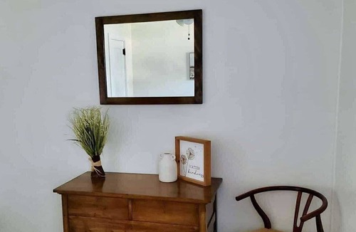Fairfield House | Maple Suite