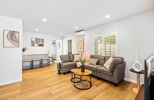 Ontario Cottage | Marbella Lane - Serene Haven Retreat 3BR