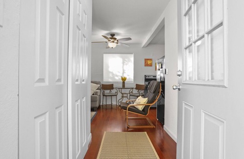South Medlock Place Cottage | MEDLOCK PLACE GUESTHOUSE