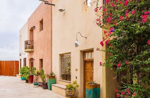 Menlo Park House | Mercado San Agustin/2 BR 2.5 BA/Patio/Garage