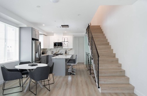 NoHo Arts District Villa | MODERN 3-4 BR TOWNHOME BUILT 2023 w/OFFICE, BONUS ROOM, GARAGE & EV CHARGER p64