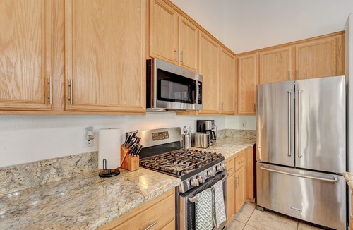 Green Valley House | Modern 5 Bedroom Private Home